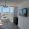 Amazing Luxury Beach Front Apartment - Margate