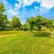 Quaint Farmhouse in Capannoli with Swimming Pool