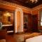 Old Legends Hotel