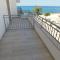 Bilocale con balcone sul mare 107