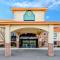 La Quinta Inn by Wyndham West Long Branch NJ Shore Area - West Long Branch