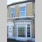 Hullidays - University Side Lg 4 bed House