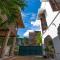 Mammoth Art Studio Pool villa in old city - Chiang Mai