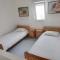Maisonette with Garden& Parking Polichrono