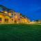 Miroes Suites