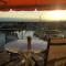 Vue Panoramique sur la Mediterrannée, appartement sur canal & proche plage