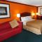 Howard Johnson by Wyndham San Marcos