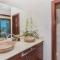 Pristine Bay 4033 home
