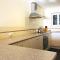 The Poplars, 15,36 Magnus Street - Unit in a great complex with a pool and close to town - Nelson Bay