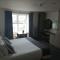 Reveller Bar Lodgings