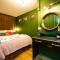 Luxury Travel Emporium LS1 - Luxury City Centre Apartments