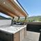 New Luxury Villa 290 I Rooftop Hot Tub I Great Views I Best Price I FREE Adventures Daily