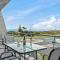 Sunrise, Seaviews and BBQs-Papamoa Beach Apartment - Papamoa