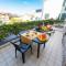 Terrazza del Gelsomino with terrace and open view