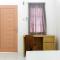 RedDoorz Plus near Soekarno Hatta Airport Taman Mahkota - 当格浪
