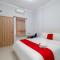 RedDoorz Plus near Soekarno Hatta Airport Taman Mahkota - 当格浪