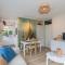 Welcome in - Vakantiewoning Noordendolfer 2-49, Tuin met zonnig terras, fietsenstalling, parkeerplaats, dichtbij zee en strand