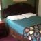 Super 8 by Wyndham Kennett