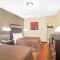 Howard Johnson by Wyndham North Bergen