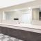 Super 8 by Wyndham Hattiesburg South