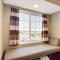 Microtel Inn & Suites by Wyndham Prairie du Chien