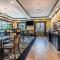 Days Inn & Suites by Wyndham Mineral Wells