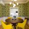 Lisbon luxury retreat! 2 suites, balcony & views!!