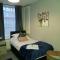 Spacious & Cozy Mid Wales Town Centre Apartment, With Bike Storage - Llandrindod Wells