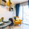 Light House - Seafront cosy studio with library