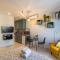 Light House - Seafront cosy studio with library