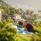 Relaxing villa Heated pool Luxurious views Massage