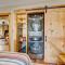 Charming Estes Park Cabin with 2 Private Patios! - استيس بارك