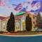 La Quinta by Wyndham Milwaukee Delafield