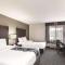 La Quinta by Wyndham Milwaukee Delafield