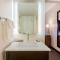 La Quinta by Wyndham Baltimore BWI Airport - لينثيكوم هايتس