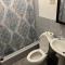BEAUTIFUL 3 BEDROOM PRIVATE UNIT, FREE PARKING, FREE WIFI