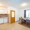 Merita Apartments with Pool - Sveti Filip i Jakov