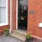 Spacious & Cozy Mid Wales Town Centre Apartment, With Bike Storage - Llandrindod Wells