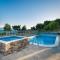 Villa Sara with Sea View and Private Heated Pool - Omiš (Almissa)