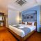 WOO Gallery & Boutique hotel