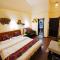 Maple Leaf Inn