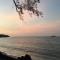 NEW SEAVIEW Cozy Modern Beach House - Tandzsung Bungah