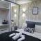 Stylish Central Self contained flat by CozyNest - 雷丁