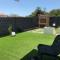 Hedonist-Luxury 2 bedroom apartment with private HOT TUB, garden and free parking