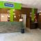 Travelodge by Wyndham Lake George NY - Lake George