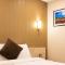Silent Night Dem Lanh Hotel