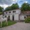Tmbin's barn - nature, horses, family - Sežana
