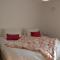 Deal Cottage 5 minutes walk to the beach & Town centre