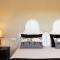 Villa Mantilari Wine Estate 7 Apartments 2 Private Pools 1 Heated Tennis Court Fitness Center