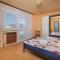 Holiday Home Lola by Interhome